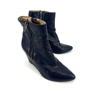 Frye Black Leather Wedge Ankle Boots Pointed Toe Double Zip 7M 3476985-BLK